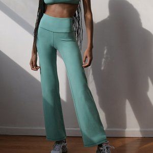 TNALIFE Atmosphere High-Rise Flare Leggings; Black; 2XS